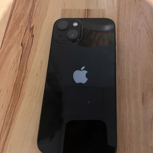 iPhone 13 - Picture 2 of 2